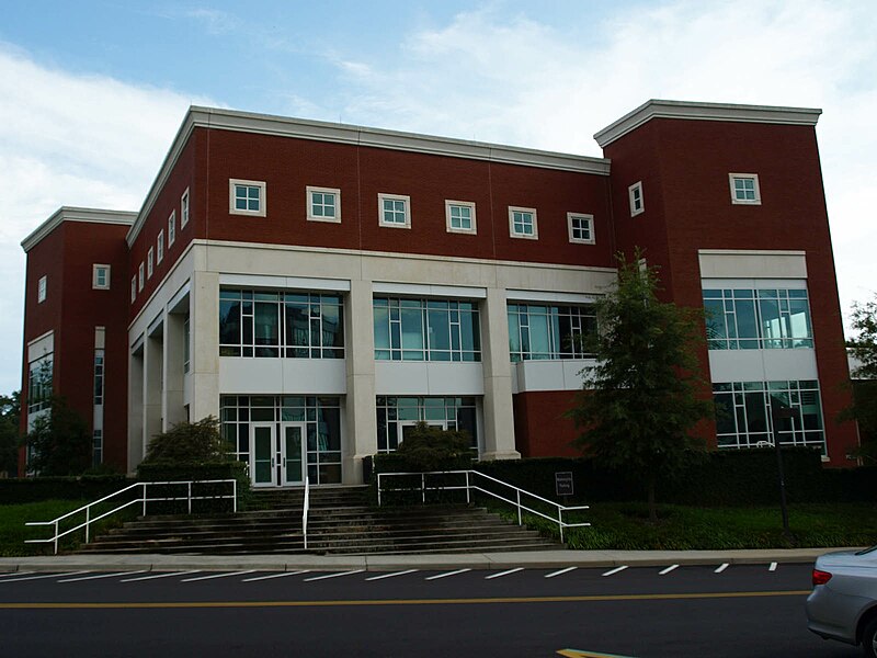 File:CU McAdams Hall Aug2010.jpg