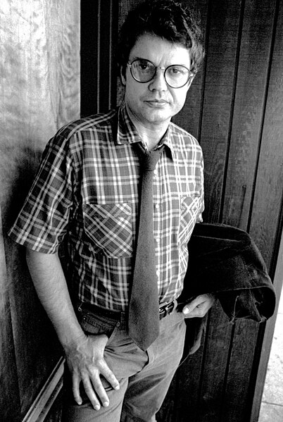 File:Charlie Haden 1981.jpg