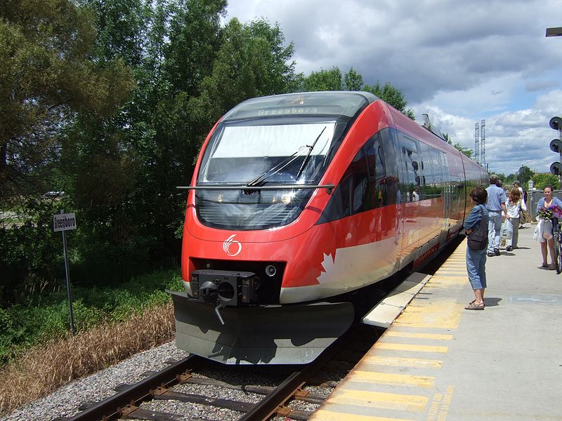 Archivo:Greenboro O-Train Station.jpg