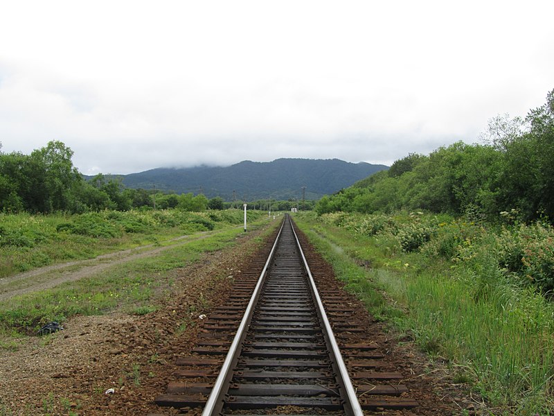 Файл:Sakhalin railway Firsovo 2.jpg