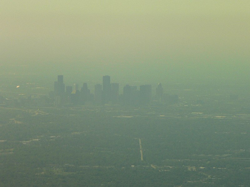 Файл:Smoggy Downtown Houston.jpg