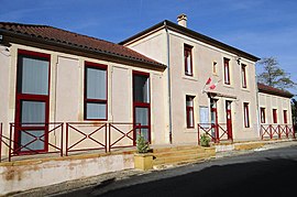 The town hall in Besse