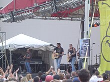 Eric Church (center) and his band, 2007.