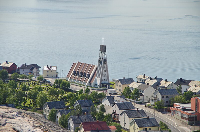 Файл:NO-Kammerfest-kirche-museum.jpg