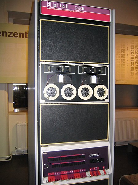 Archivo:Pdp-11-40.jpg