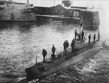 Russian submarine AG-11 (1916).png