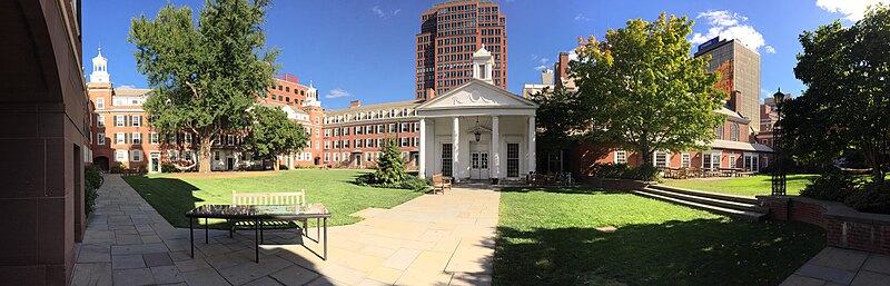 File:Timothy Dwight College courtyard.jpg