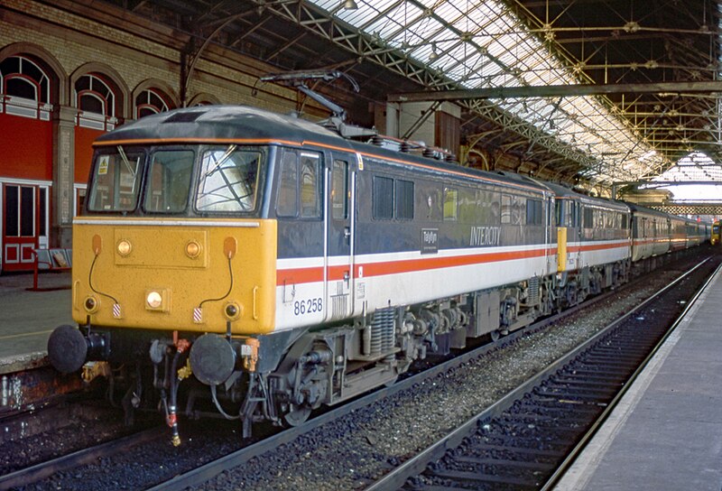 File:Class 86s at Preston.jpg