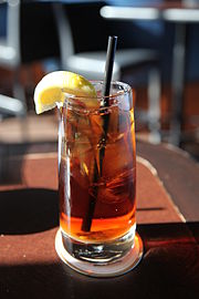 Iced tea with a slice of lemon