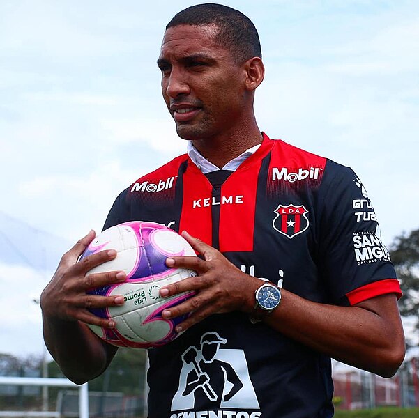 File:Marcel Hernández Alajuelense.jpg