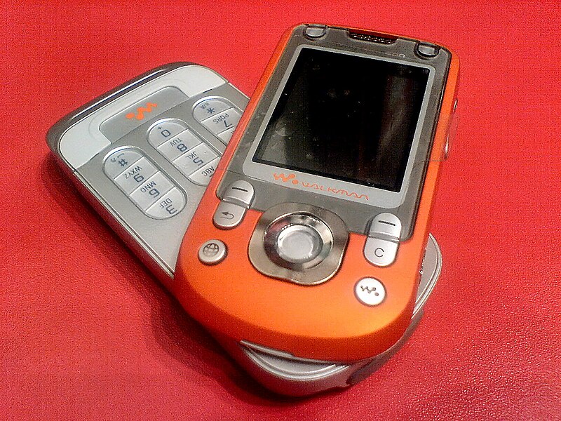 File:Sony Ericsson W550i.jpg