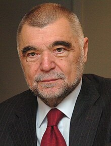 Stjepan Mesić (2004-02-25) (cropped).jpg