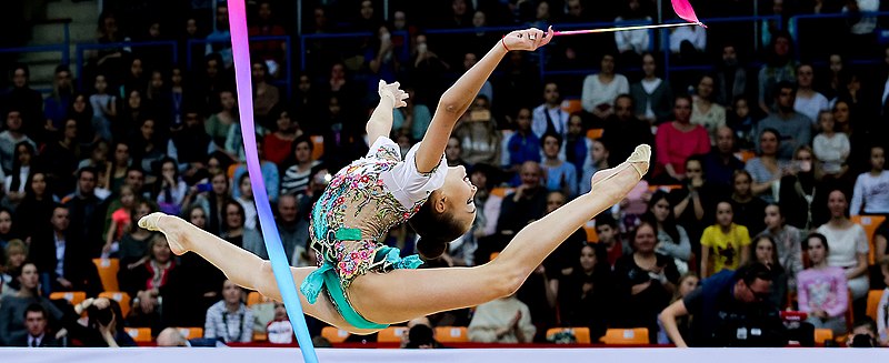 File:Arina Averina Ribbon 2017.jpg