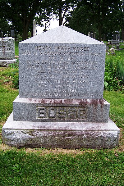 File:Henry Peter Bosse grave.jpg