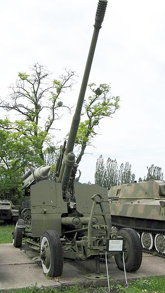 Файл:KS-19 Lutsk.jpg