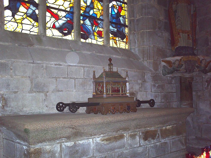 File:St Ronan Relics.JPG