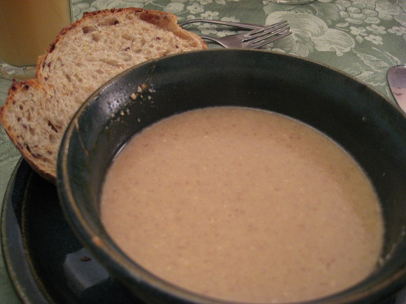 File:Walnut soup with bread.jpg