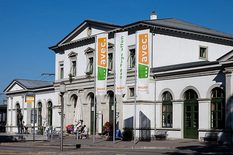 Archivo:B-Bad-Ragaz-Bahnhof.jpg