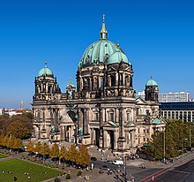 Berliner Dom von Humboldt-Box.jpg