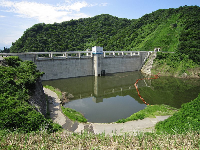 File:Hirokami Dam and lake.jpg