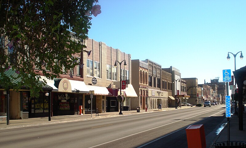 File:Main Street Marshalltown.jpg