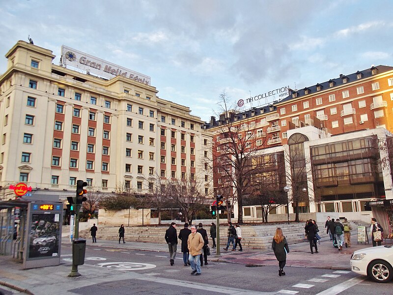 Archivo:Plaza de Margaret Thatcher.JPG