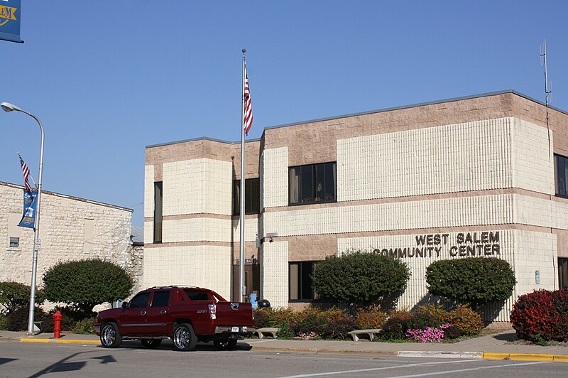 File:WestSalemCommunityCenterWisconsin.jpg