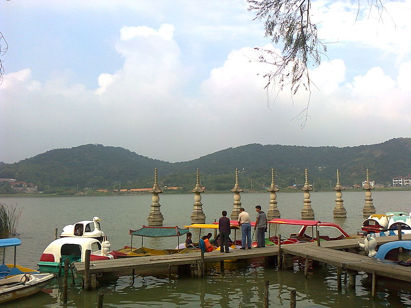 File:白洋湖.jpg