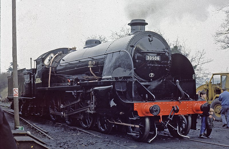 Файл:30506 S15 at Ropley.jpg