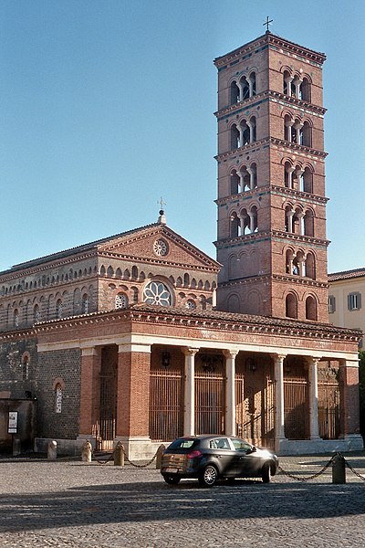 File:Abbazia Grottaferrata02.jpg