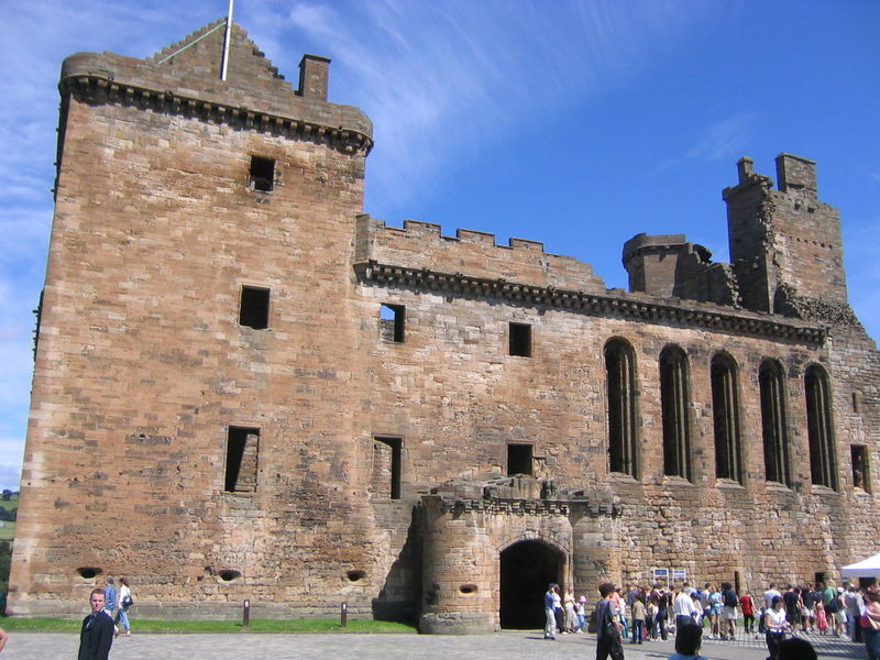 File:Am linlithgow palace south.jpg