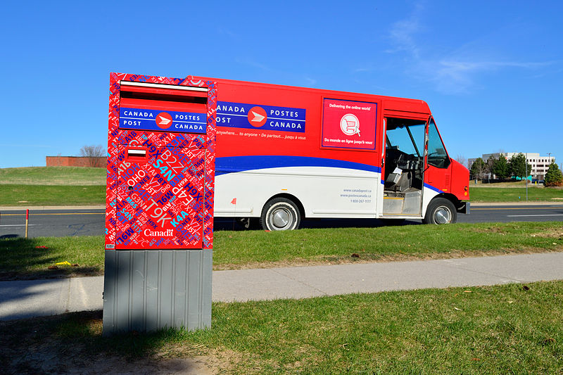 File:CanadaPostTruck4.jpg