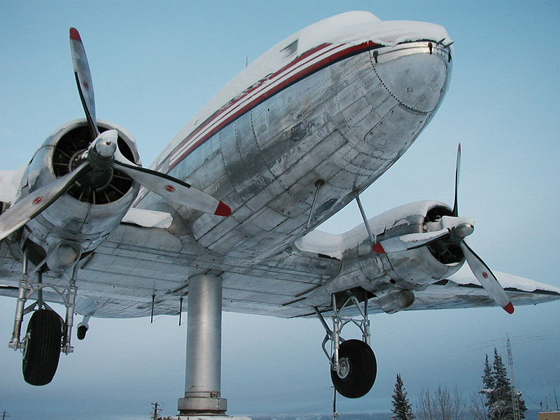 File:Douglas DC3.jpg