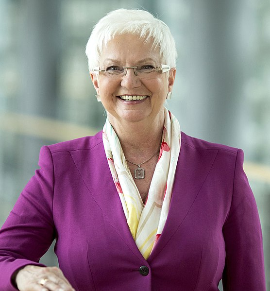 File:Gerda Hasselfeldt 2013 (cropped).jpg