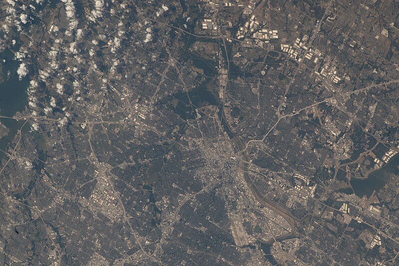 File:ISS067-E-170869 Dallas.jpg