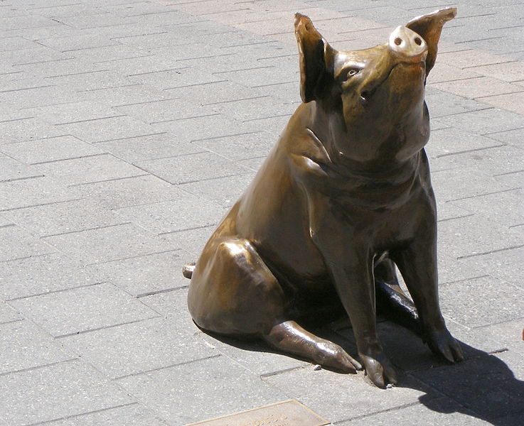 File:Rundle mall bronze pig.jpg