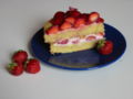 Tarta de fresas rellena.