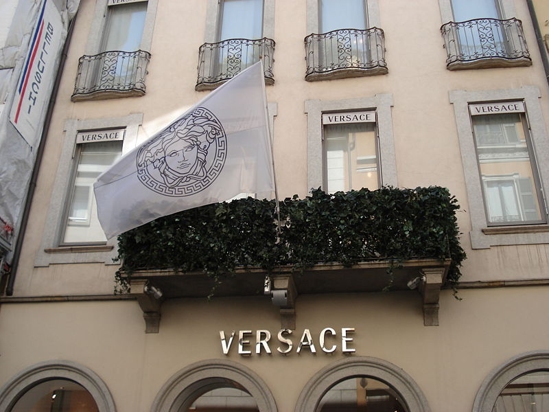 File:Versace.jpg