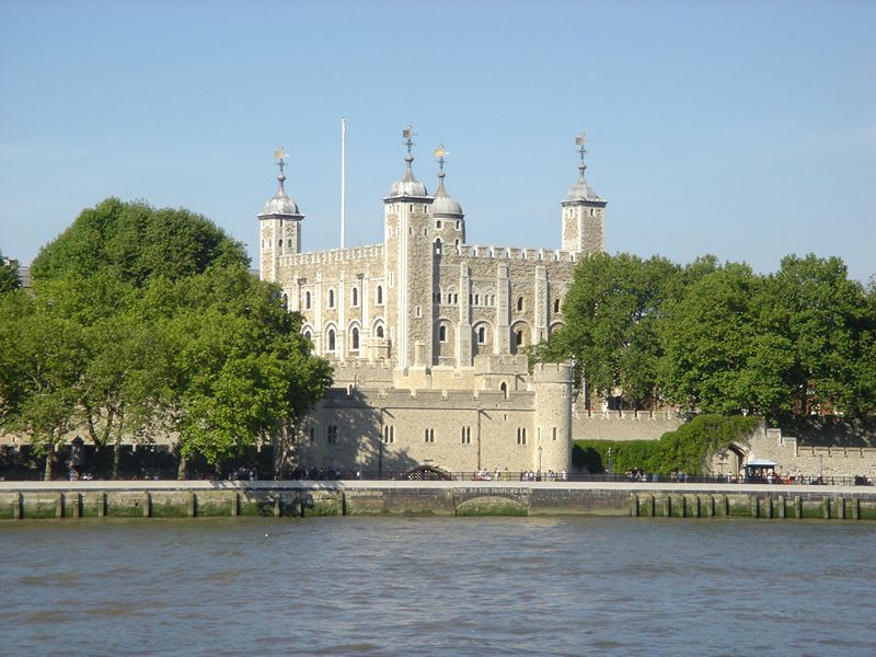 File:London Tower (1).JPG