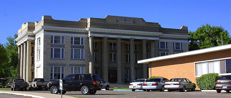 Файл:Pecos county courthouse.jpg