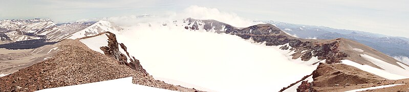 Archivo:Puyehue Crater Panorama.jpg