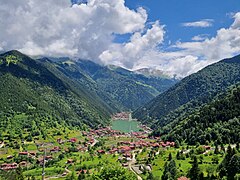 Black Sea Region: Uzungöl in Trabzon. Lush forests are found around the Pontic Mountains thanks to the high amounts of precipitation on the northern side of the mountain range.[310]