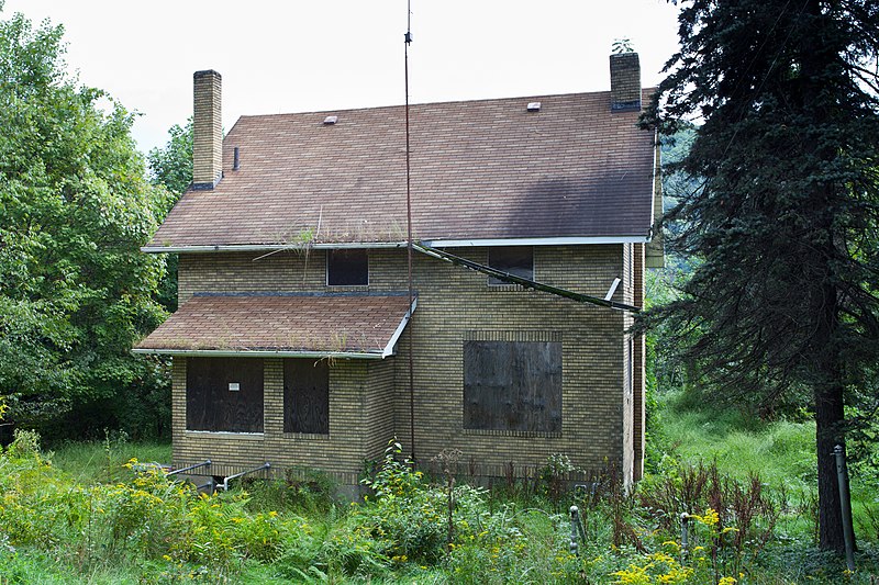 File:Allegheny River Locktenders House.jpg