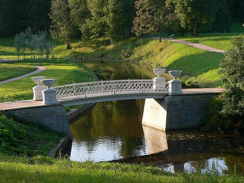 Файл:Cast-iron Bridge.JPG