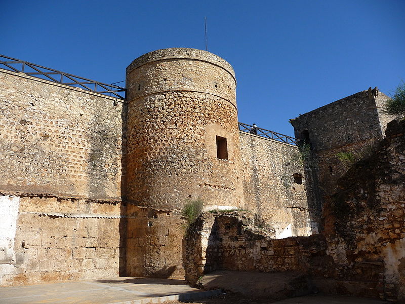 Archivo:Murallas de Niebla.JPG