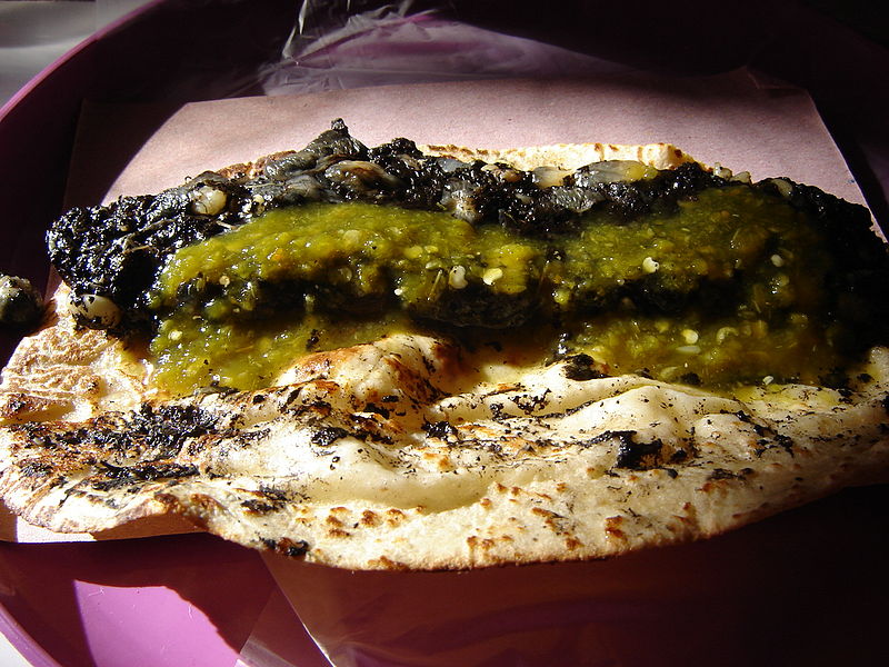 File:Quesadilla de huitlacoche.jpg