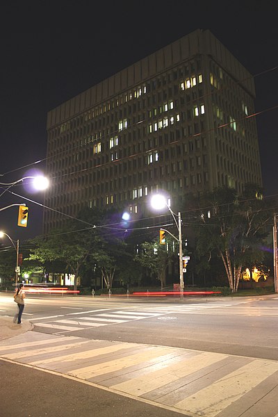 File:CAMH Toronto6520.jpg