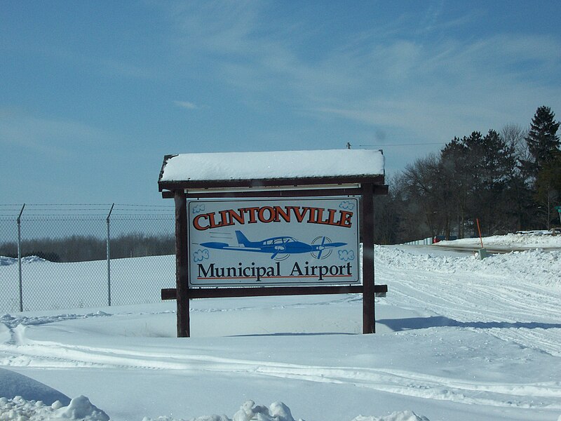 File:ClintonvilleMunicipalAirportSign.jpg