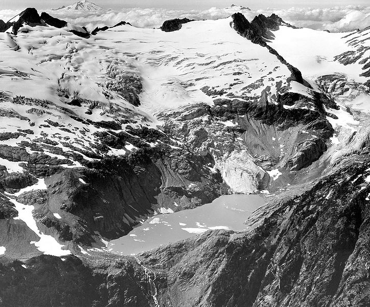 Archivo:Klawatti Glacier USGS.jpg