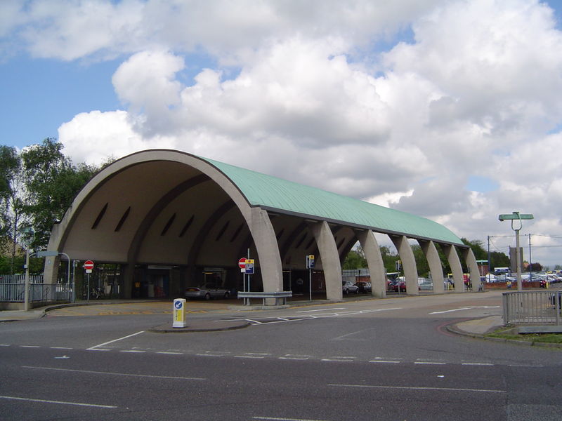 File:Newbury Park Tube station.jpg